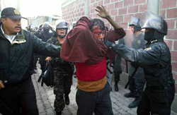 repressione dimostrazione in Cile